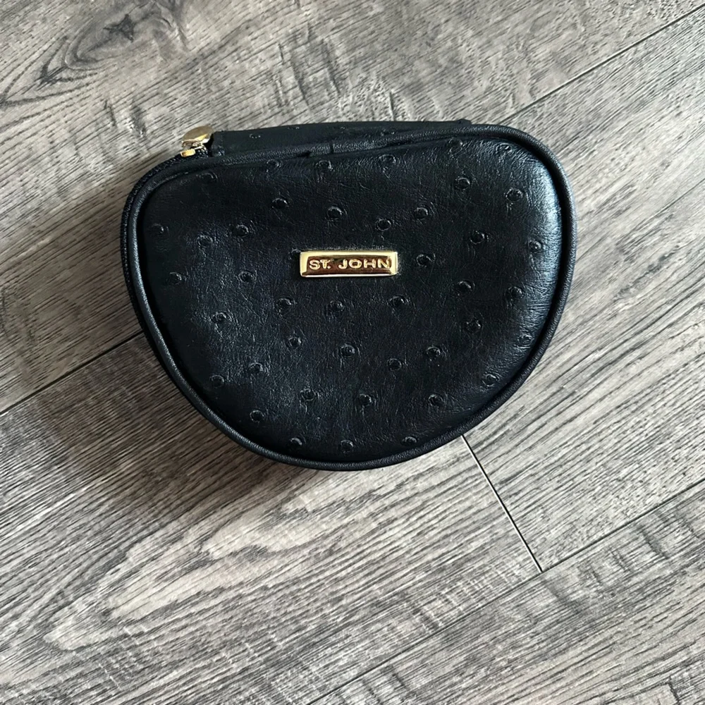 St John Makeup or Jewelry Case - Picture 1 of 5